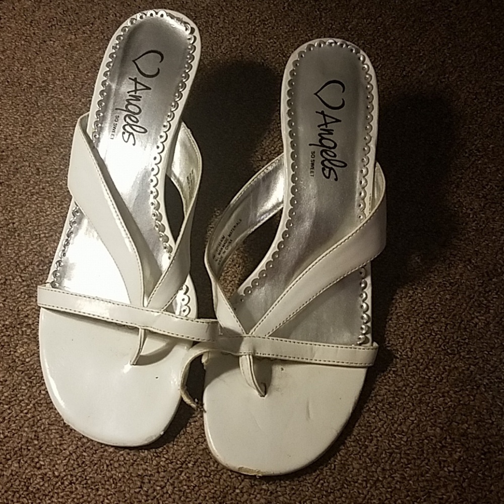 Sandals - Picture 2 of 3